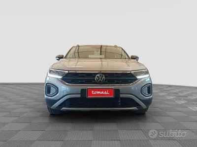Usata VW T-Roc Life 150 CV (110 kW) 2025 Grigio SUV