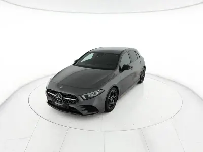 Usata Mercedes A180 Premium 116 CV (85 kW) 2020 Grigio Berlina