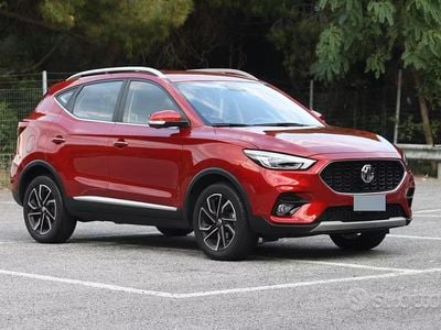 Usata MG ZS Luxury 111 CV (81 kW) 2022 Rosso SUV