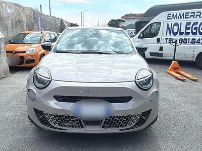Usata Fiat 600 Icon 100 CV (73 kW) 2024 Beige SUV