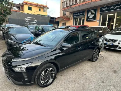 Käytetty Hyundai Bayon 84 HP (61 kW) 2022 Musta Katumaasturi