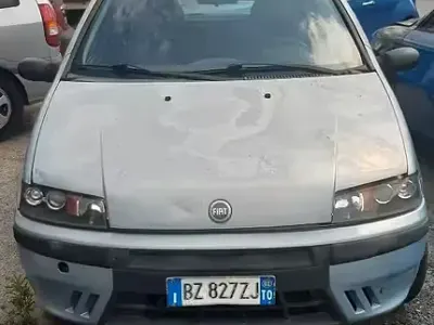 Usata Fiat Punto 60 CV (44 kW) 2003 Utilitaria