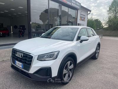 Begagnad Audi Q2 Admired 116 HK (85 kW) 2021 Vit SUV