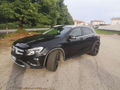 Usata Mercedes GLA180 109 CV (80 kW) 2015 Nero SUV