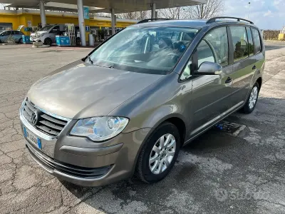 Usata VW Touran 102 CV (75 kW) 2008 Grigio Monovolume