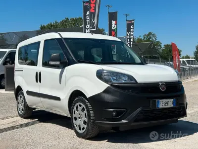 Usata Fiat Doblò 95 CV (69 kW) 2019 Bianco Monovolume