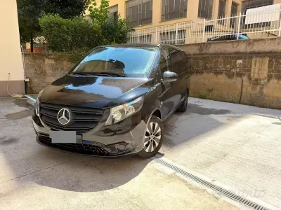 Usata Mercedes Vito 163 CV (119 kW) 2024 Nero Furgone