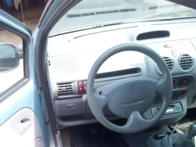Usata Renault Twingo 60 CV (44 kW) 2003 Blu/azzurro Utilitaria