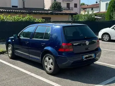 Usata VW Golf III Highline 125 CV (91 kW) 1999 Bluazzurro Berlina