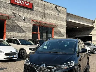 Usata Renault Grand Scénic IV Bose Edition 110 CV (80 kW) 2017 Nero Monovolume
