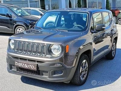 Usata Jeep Renegade Sport 110 CV (80 kW) 2017 Grigio scuro metallizzato SUV