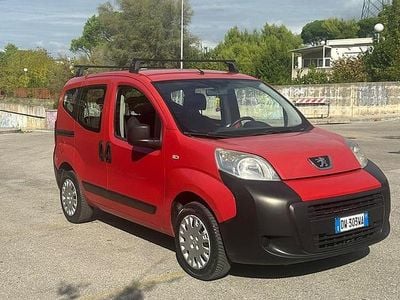 Usata Peugeot Bipper Premium 75 CV (55 kW) 2009 Rosso Monovolume