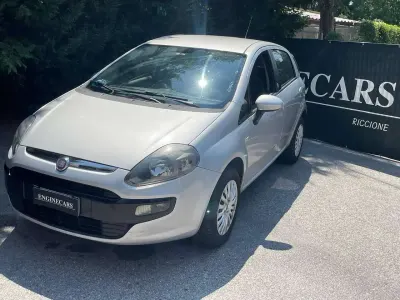 Usata Fiat Punto Evo Active 69 CV (50 kW) 2011 Grigio impeccabile Utilitaria