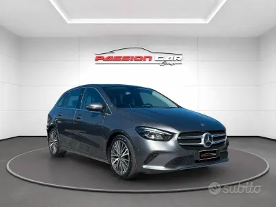 Usata Mercedes B160 109 CV (80 kW) 2021 Grigio Utilitaria