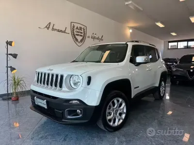 Usata Jeep Renegade Limited 140 CV (102 kW) 2016 Bianco SUV