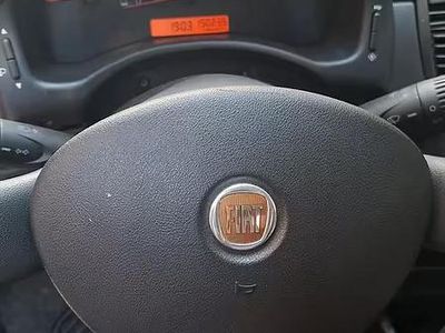 Usata Fiat Punto 77 CV (56 kW) 2009 Bianco Utilitaria