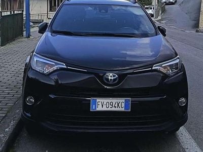 Usata Toyota RAV4 Hybrid Business Edition 155 CV (114 kW) 2019 Nero SUV