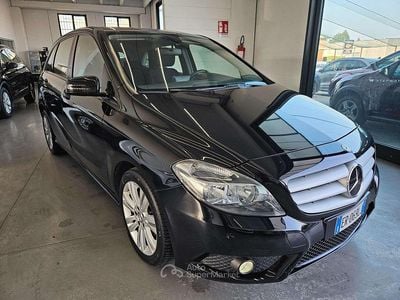 Usata Mercedes B180 Executive 109 CV (80 kW) 2013 Nero Monovolume