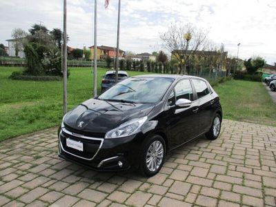 usata Peugeot 208 1.2 PureTech 82CV 5 porte Active NEO PATENTATI