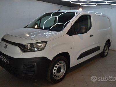 Usata Fiat Doblò 136 CV (100 kW) 2023 Bianco Monovolume