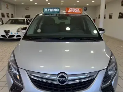 Usata Opel Zafira Tourer Cosmo 150 CV (110 kW) 2013 Grigio Monovolume