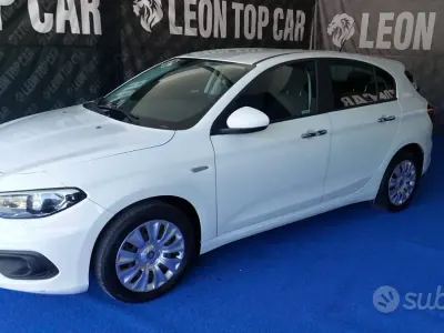 Usata Fiat Tipo Easy 120 CV (88 kW) 2016 Bianco Berlina