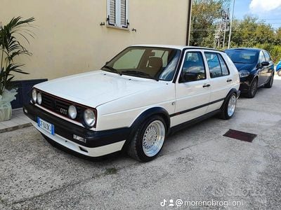 Begagnad VW Golf III GTI 110 HK (80 kW) 1991 Vit Halvkombi