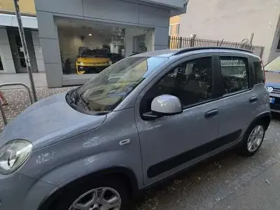 Usata Fiat Panda Cross Cross 69 CV (50 kW) 2022 Utilitaria