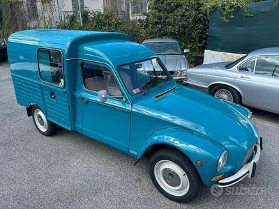 Usata Citroën 2CV 29 CV (21 kW) 1981 Blu Berlina