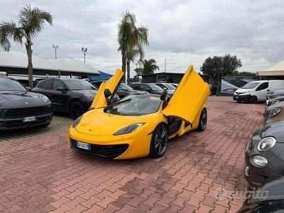 Usata McLaren MP4-12C 625 CV (459 kW) 2014 Giallo Coupé