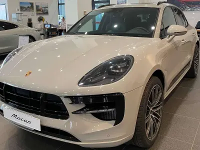Usata Porsche Macan Sport 354 CV (260 kW) 2020 Argento SUV