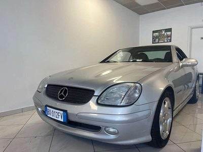 Usata Mercedes SLK200 163 CV (119 kW) 2001 Argento Cabrio