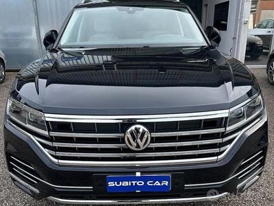 Usata VW Touareg Atmosphere 231 CV (169 kW) 2020 Blu SUV