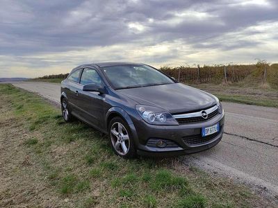 Opel Astra GTC