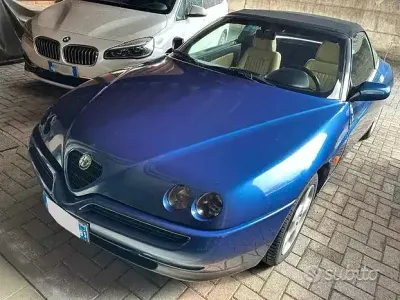 Usata Alfa Romeo Spider 150 CV (110 kW) 1995 Bluazzurro Cabrio