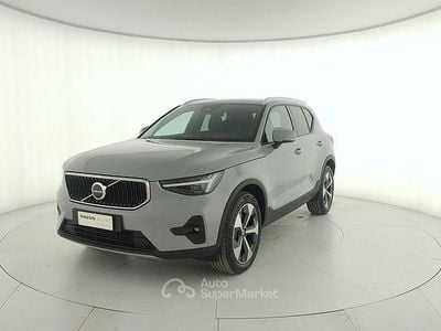 Usata Volvo XC40 Core 197 CV (144 kW) 2025 Grigio SUV