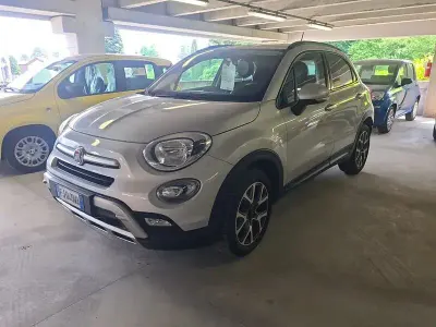 Usata Fiat 500X Cross 95 CV (69 kW) 2017 Argento SUV
