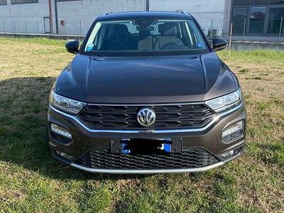 Usata VW T-Roc Style 116 CV (85 kW) 2019 Marrone SUV