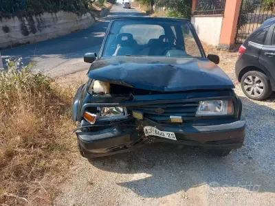 Usata Suzuki Vitara 75 CV (55 kW) 1991 SUV