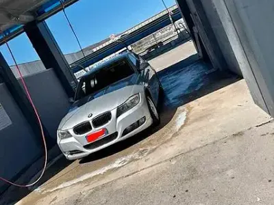 Usata BMW 320 143 CV (105 kW) 2011 Grigio Utilitaria