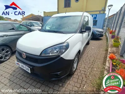 Usata Fiat Doblò Business 95 CV (69 kW) 2020 Blu