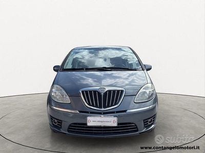 Usata Lancia Musa 95 CV (69 kW) 2010 Grigio Monovolume
