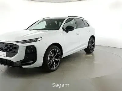 Nuova Audi Q3 S-Line 150 CV (110 kW) 2026 Bianco ghiaccio metallizzato SUV