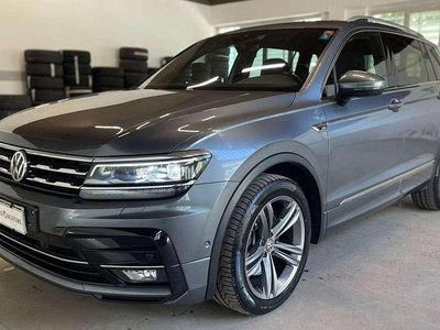 Begagnad VW Tiguan Allspace R-line 190 HK (139 kW) 2018 Grå SUV
