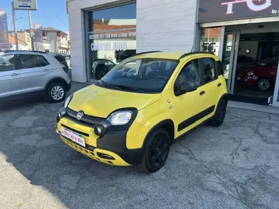 Usata Fiat Panda Cross Cross 69 CV (50 kW) 2018 Giallo Utilitaria