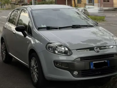 Usata Fiat Punto Evo Emotion 105 CV (77 kW) 2010 Bianco Utilitaria