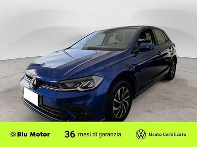 Usata VW Polo Life 95 CV (69 kW) 2023 Reef blue metallizzato Utilitaria