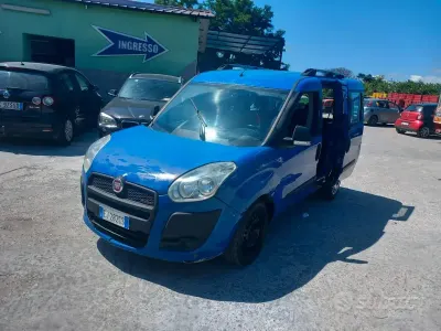 Usata Fiat Doblò Dynamic 120 CV (88 kW) 2011 Blu Monovolume