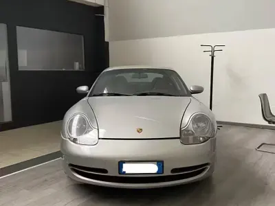 Usata Porsche 911 Carrera 300 CV (220 kW) 2000 Grigio Coupé