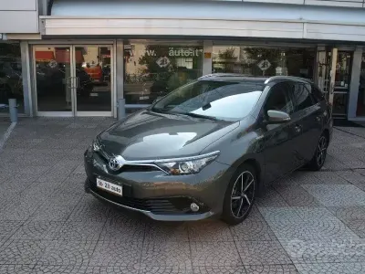 Usata Toyota Auris Touring Sports Lounge 99 CV (72 kW) 2017 Bronzo Station wagon